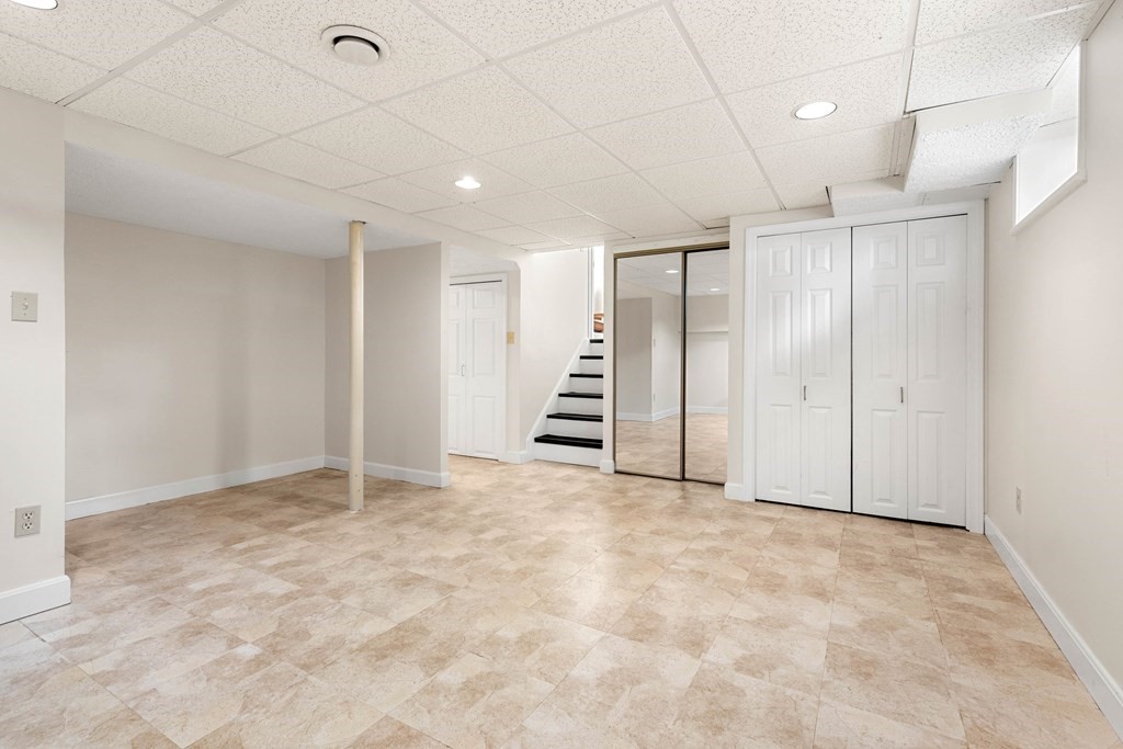 15 Elmont Road Lowell, MA 01852 - Photo 19 of 38 Gallery Image 19