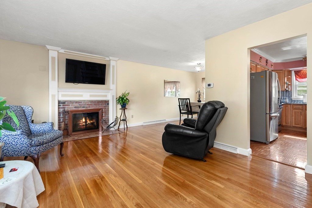 15 Elmont Road Lowell, MA 01852 - Photo 7 of 38 Gallery Image 7