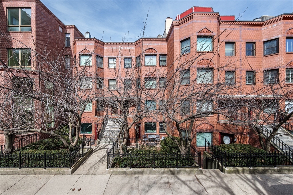 39 Symphony Road, Unit C Boston, MA 02115 - Photo 4 of 24