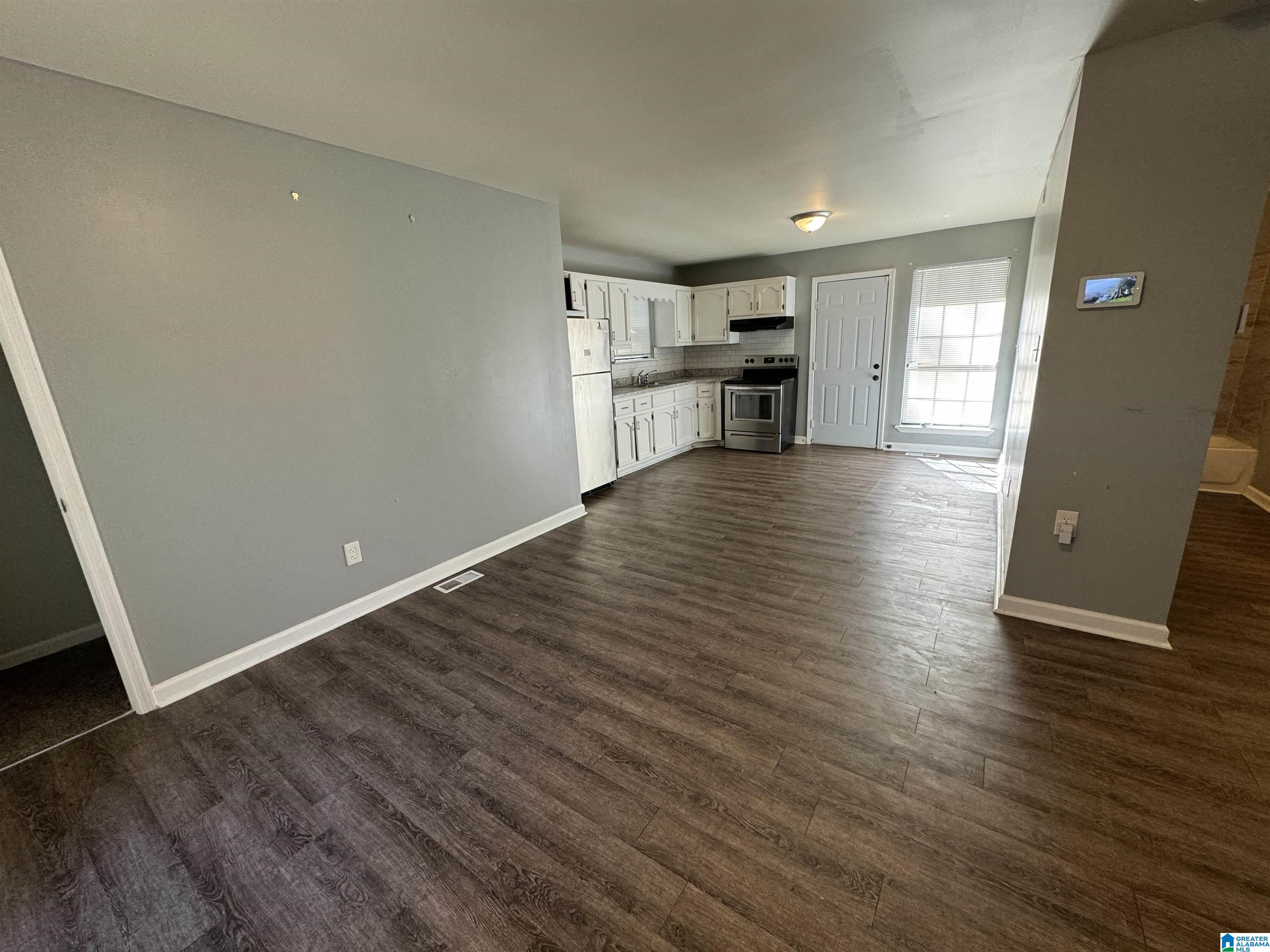 115 5th Way Pleasant Grove, AL 35127 - Photo 3 of 11