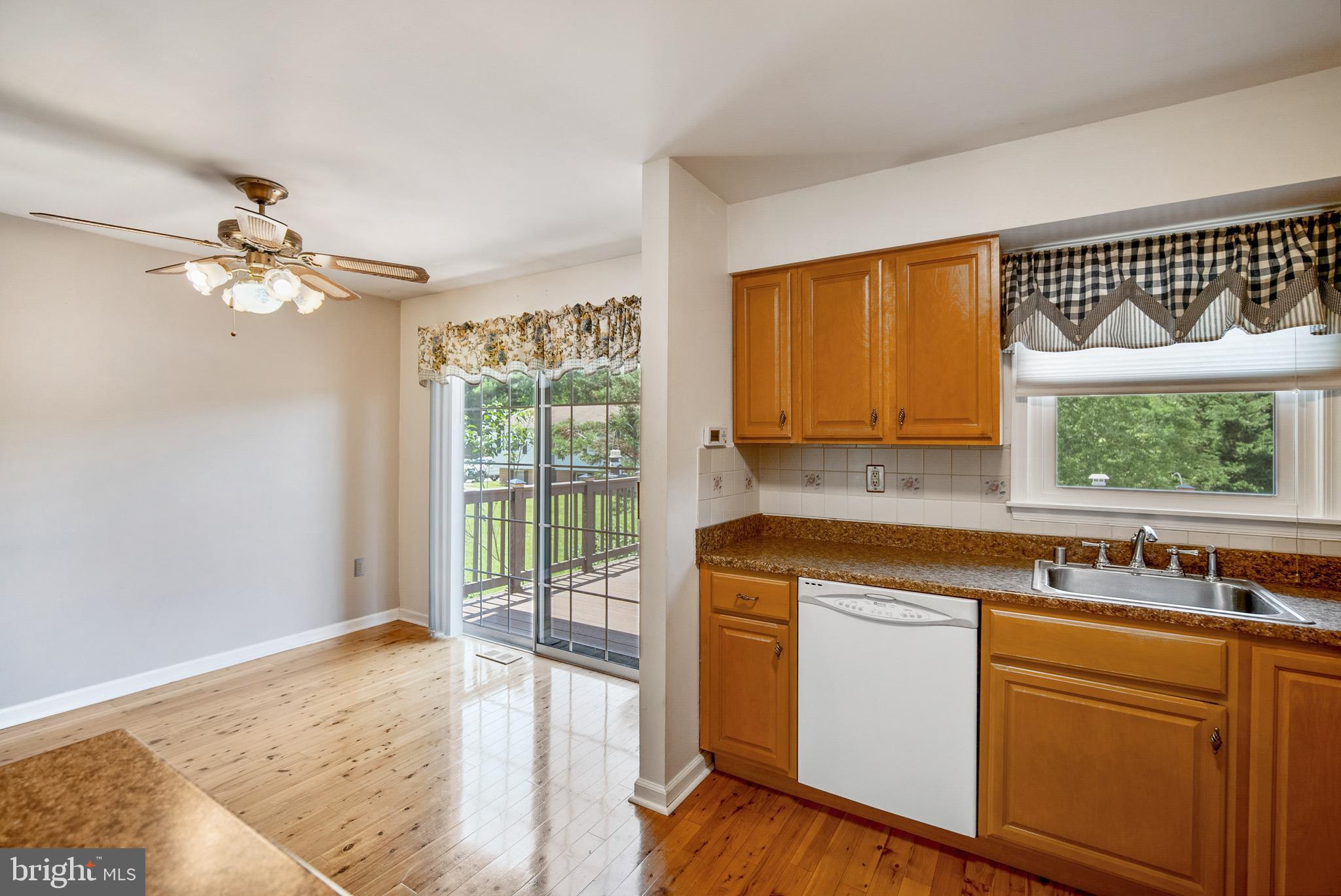 2018 Suffolk Road Finksburg, MD 21048 - Photo 12 of 50 Gallery Image 12