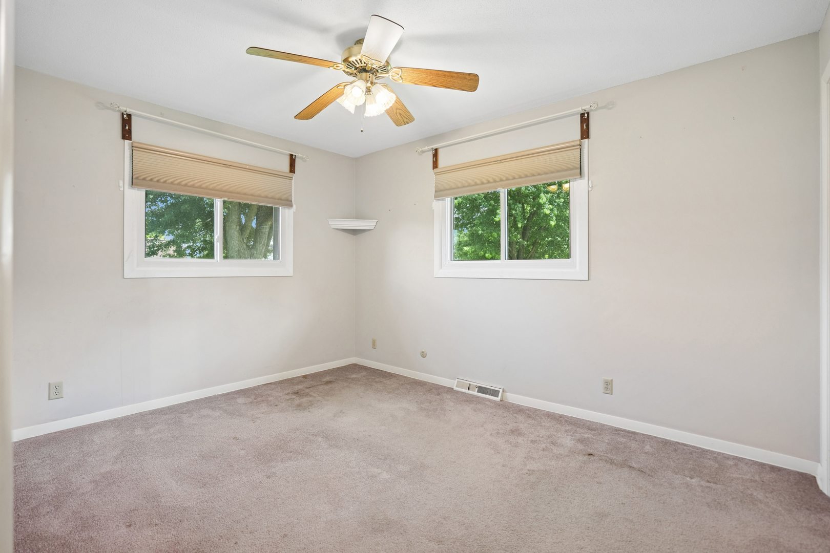 8512 Ridgewood Road Rock Island, IL 61201 - Photo 23 of 38