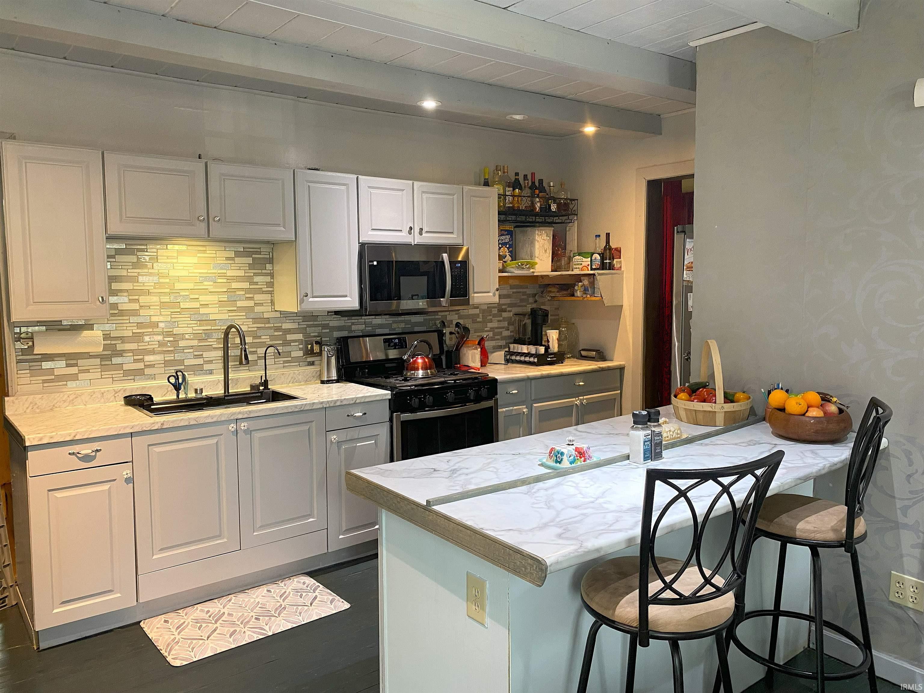 3803 Highway 224 Decatur, IN 46733 - Photo 4 of 30