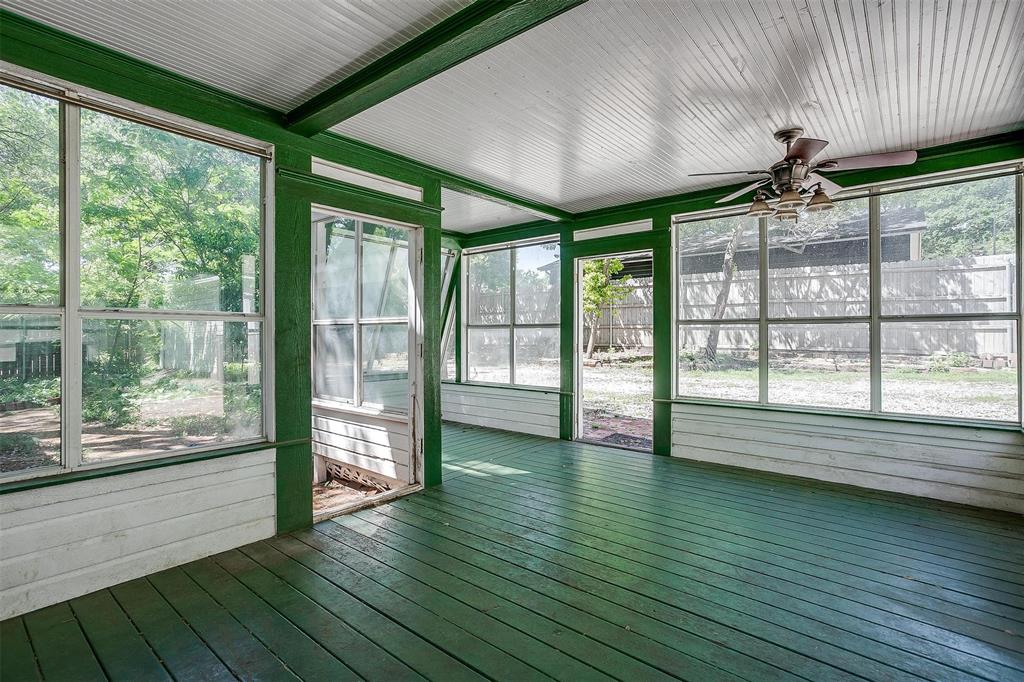 708 South Waco Street Weatherford, TX 76086 - Photo 29 of 35 a view of empty room with wooden floor and fan