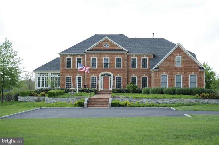 7709 Brink Road Gaithersburg, MD 20882 - Photo 19 of 30 Exterior (Front)