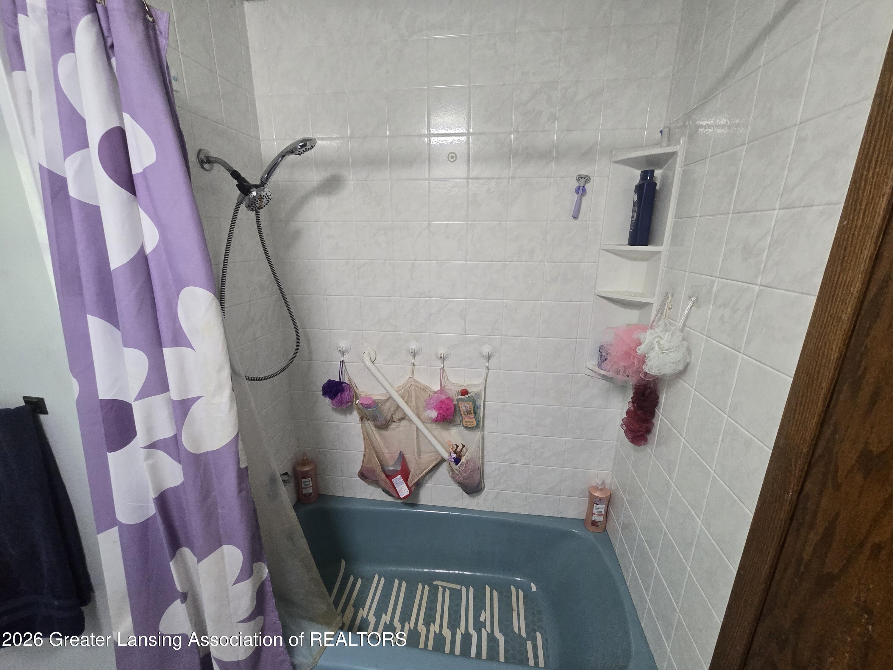 22915 Pine Lake Road Battle Creek, MI 49017 - Photo 21 of 36 20260515_181058(1)
