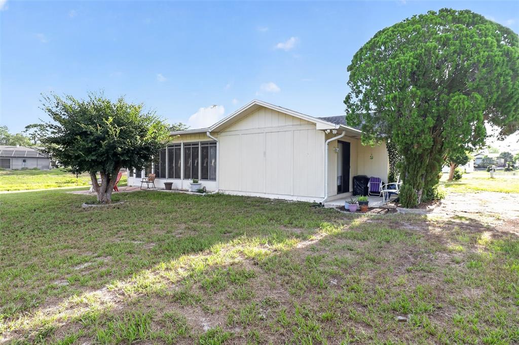 7465 Galloway Road Weeki Wachee, FL 34613 - Photo 5 of 34