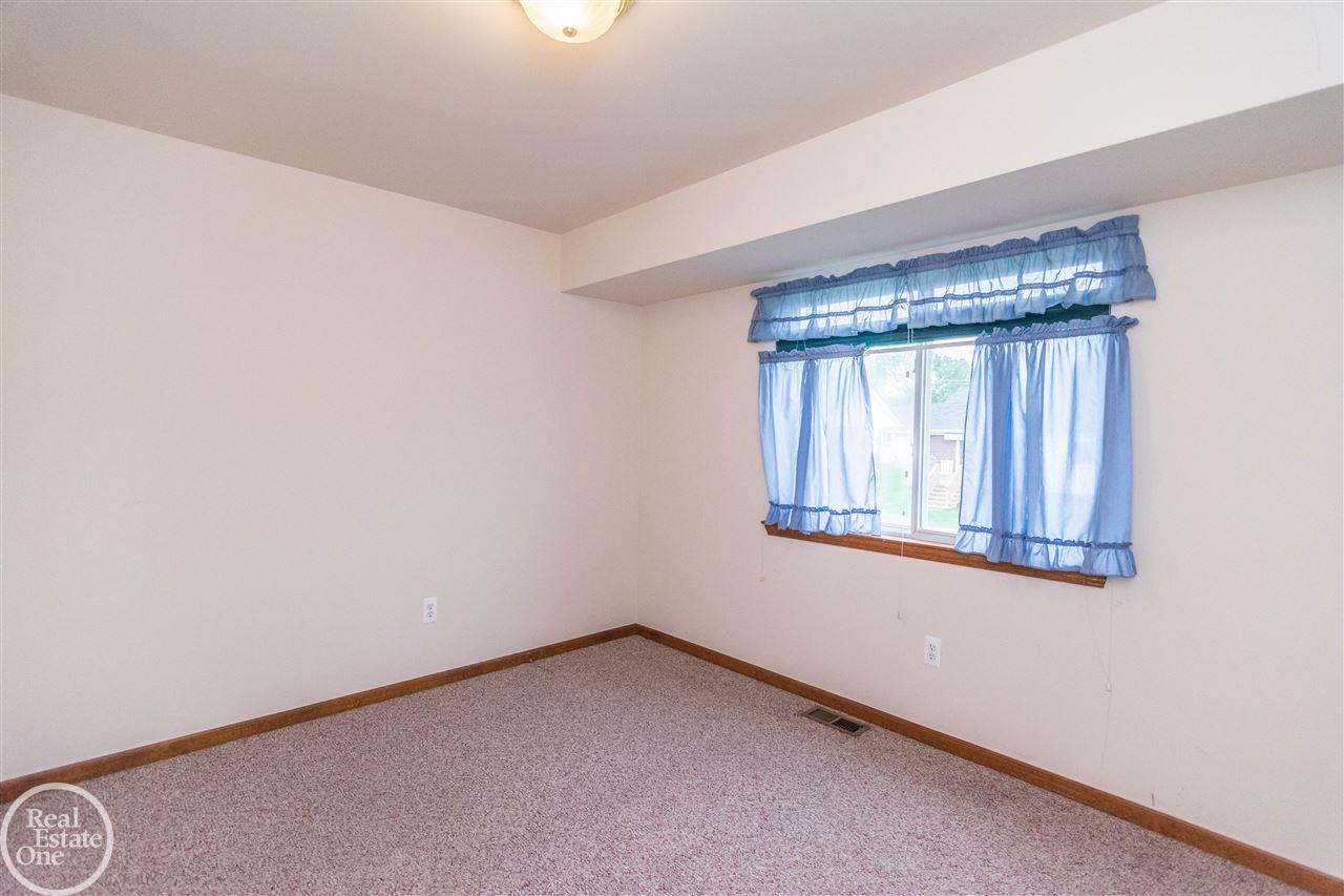 476 Newcastle Lane Romeo, MI 48065 - Photo 15 of 30