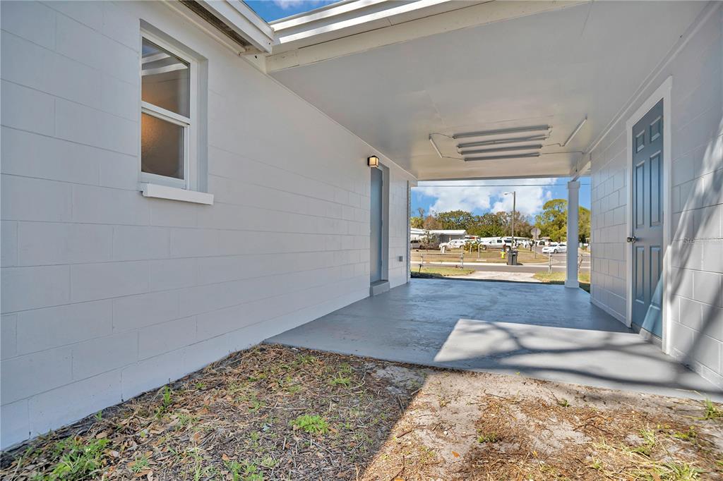 6510 West Chelsea Street Tampa, FL 33634 - Photo 15 of 20 a view of entryway