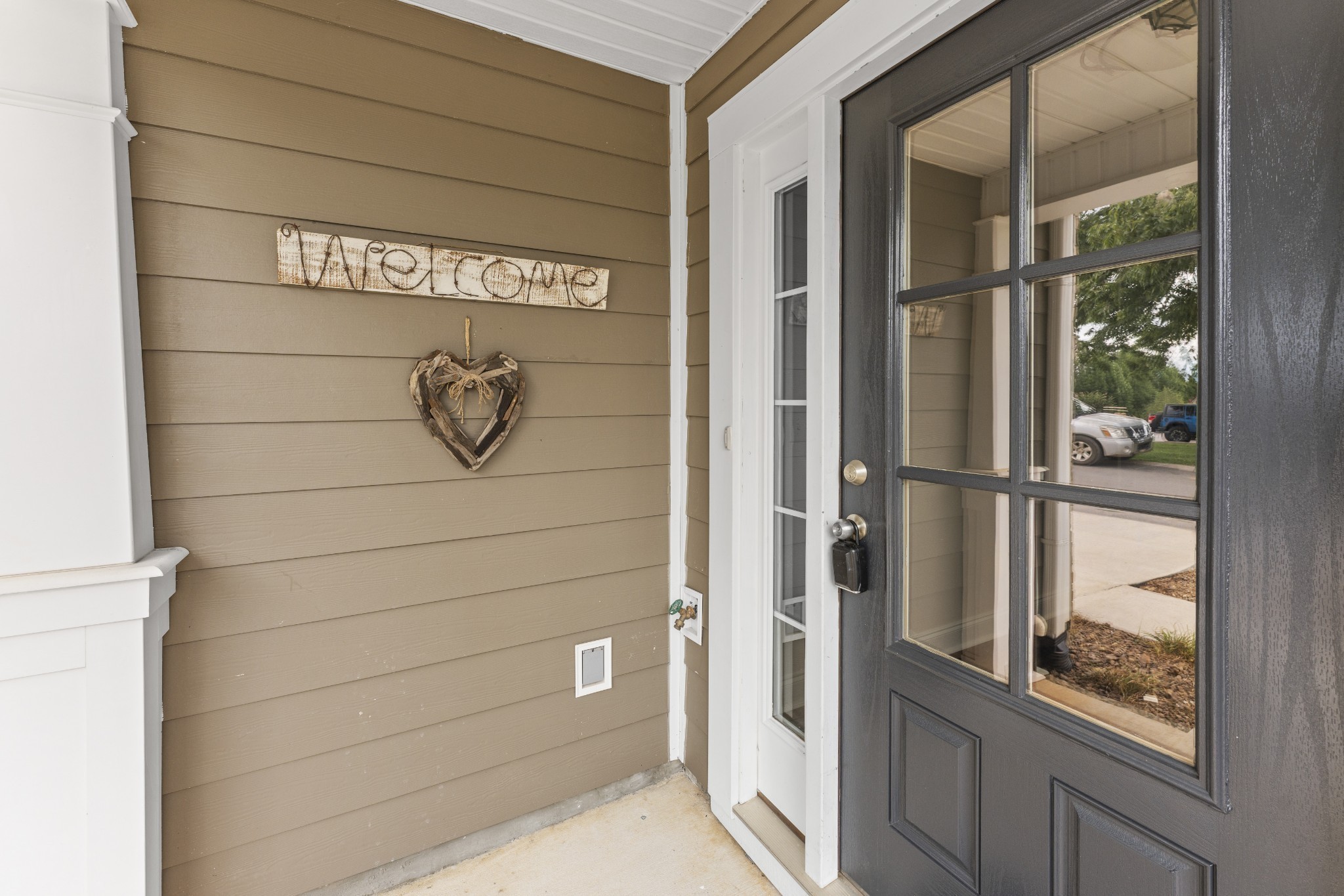 17 ANDERTON Drive Winchester, TN 37398 - Photo 11 of 42 a glass door with a glass door