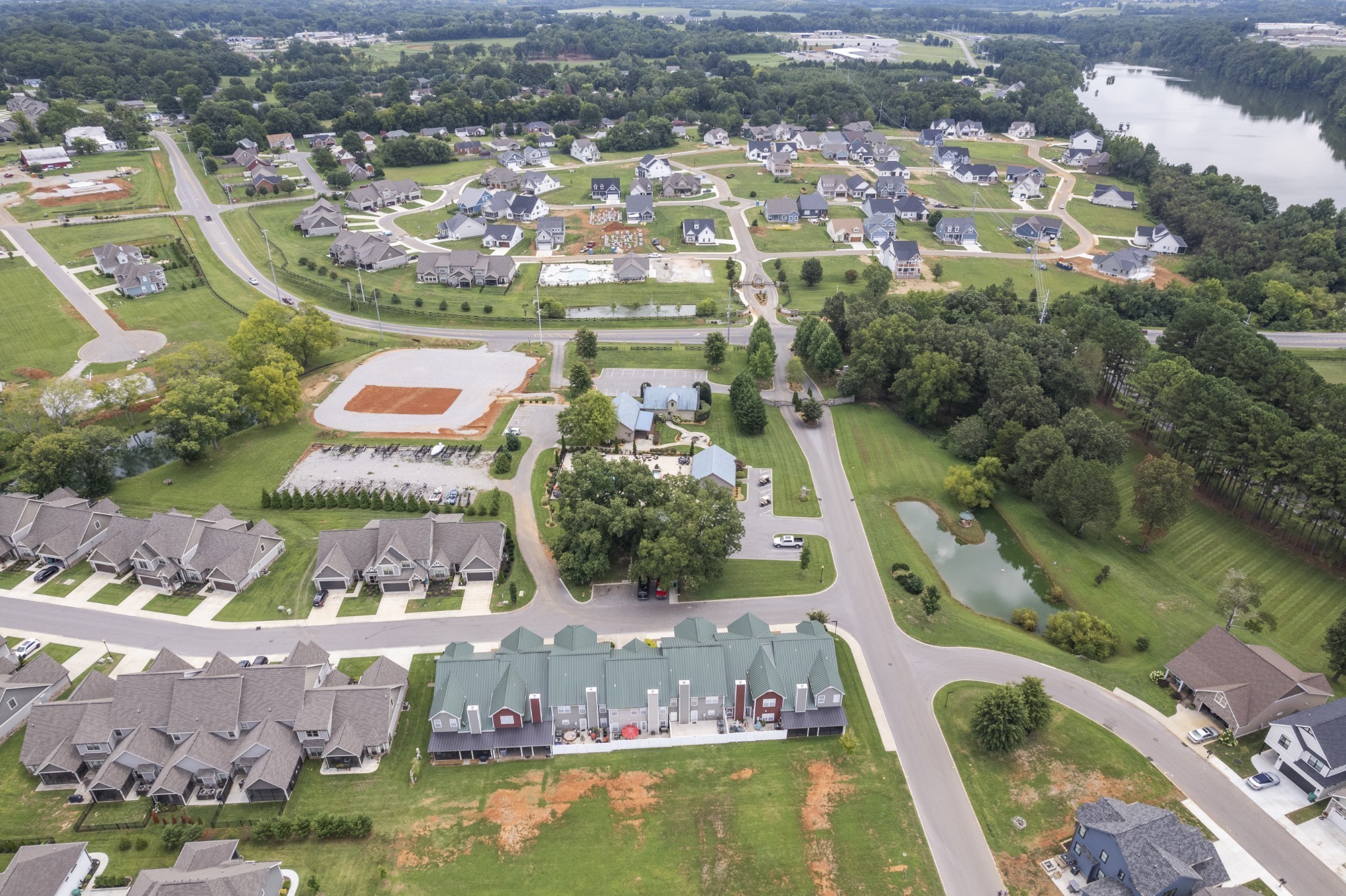17 ANDERTON Drive Winchester, TN 37398 - Photo 4 of 42 an aerial view of residential houses with outdoor space