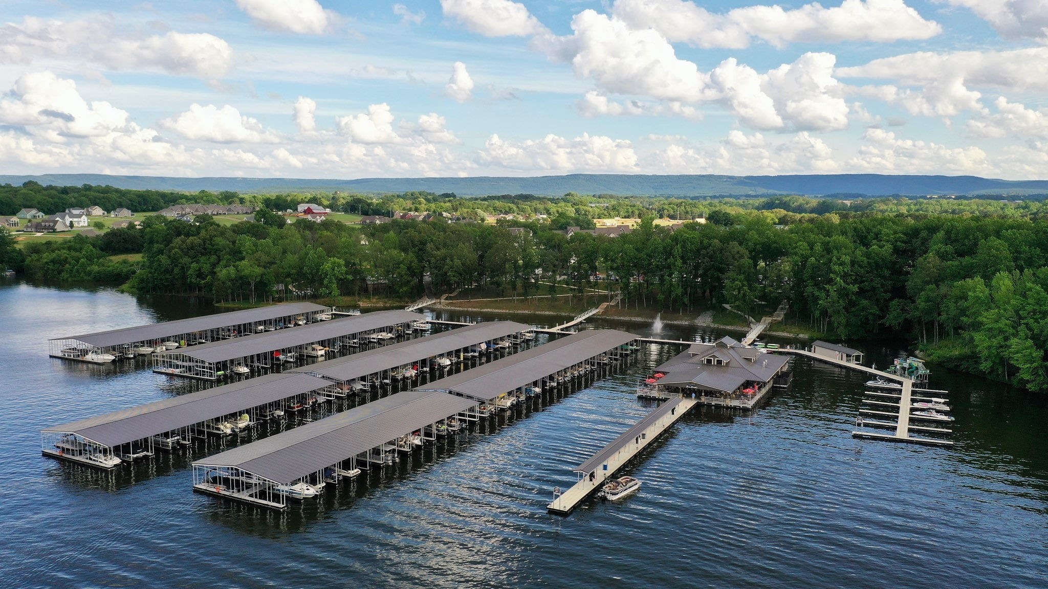 17 ANDERTON Drive Winchester, TN 37398 - Photo 41 of 42 a view of a roof deck with couches