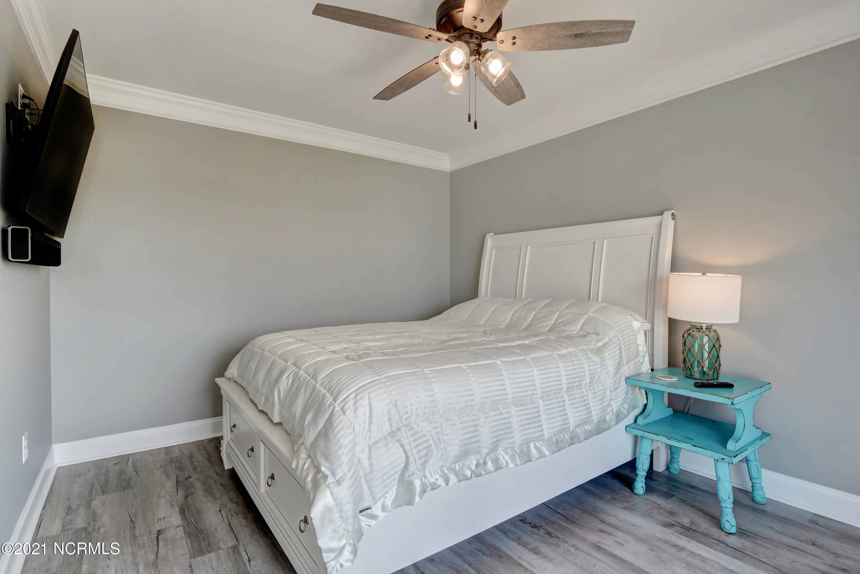 189 Topsail Road North Topsail Beach, NC 28460 - Photo 51 of 76 P1377266_67_68_69_70_71_72