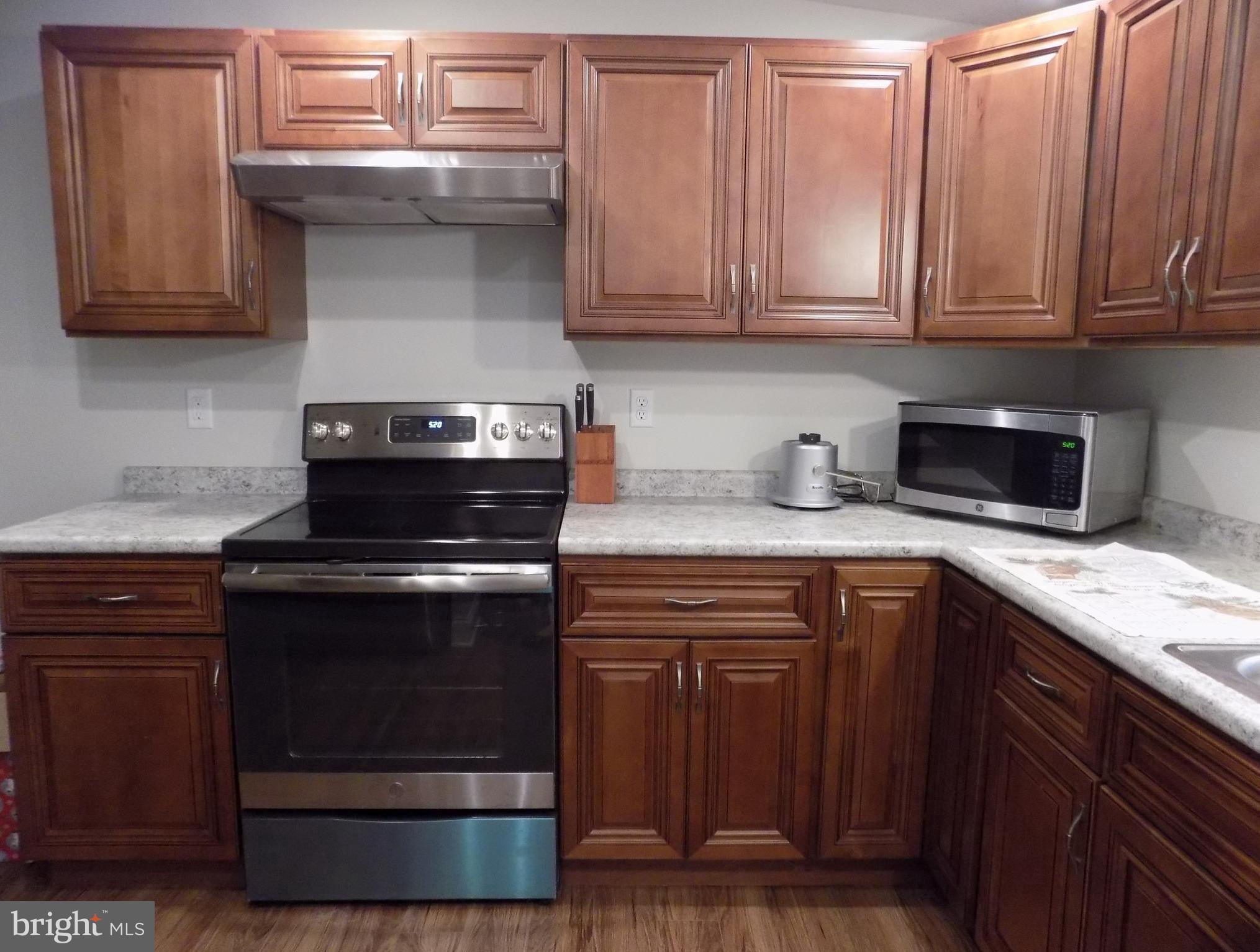 308 Lititz Road Manheim, PA 17545 - Photo 7 of 24