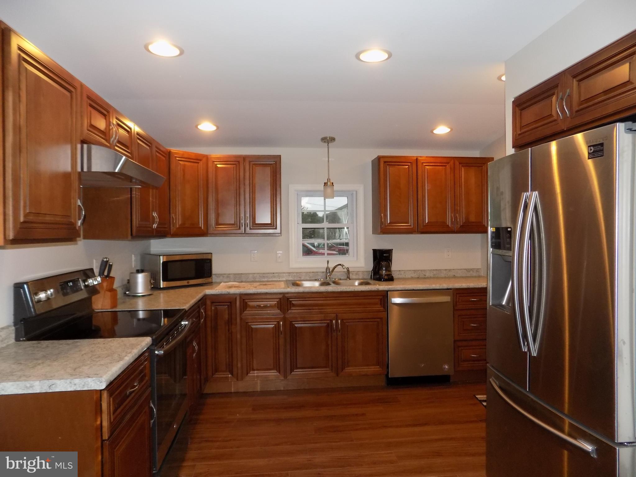 308 Lititz Road Manheim, PA 17545 - Photo 8 of 24