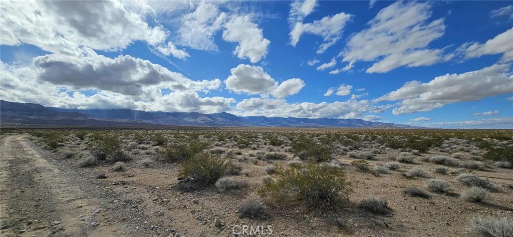 800 Donaldson Road Lucerne Valley, CA 92356 - Photo 7 of 8 a view of a lake view