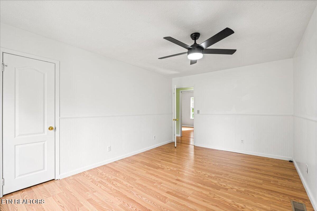 810 South 17th Street La Follette, TN 37766 - Photo 18 of 35 19-17th st