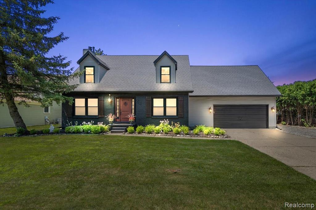 44 Old Perch Road Rochester Hills, MI 48309 - Photo 2 of 55