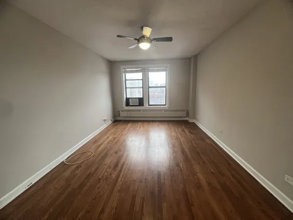 $2,067 | 426 West Belmont Avenue, Unit 1001, Chicago, IL 60657