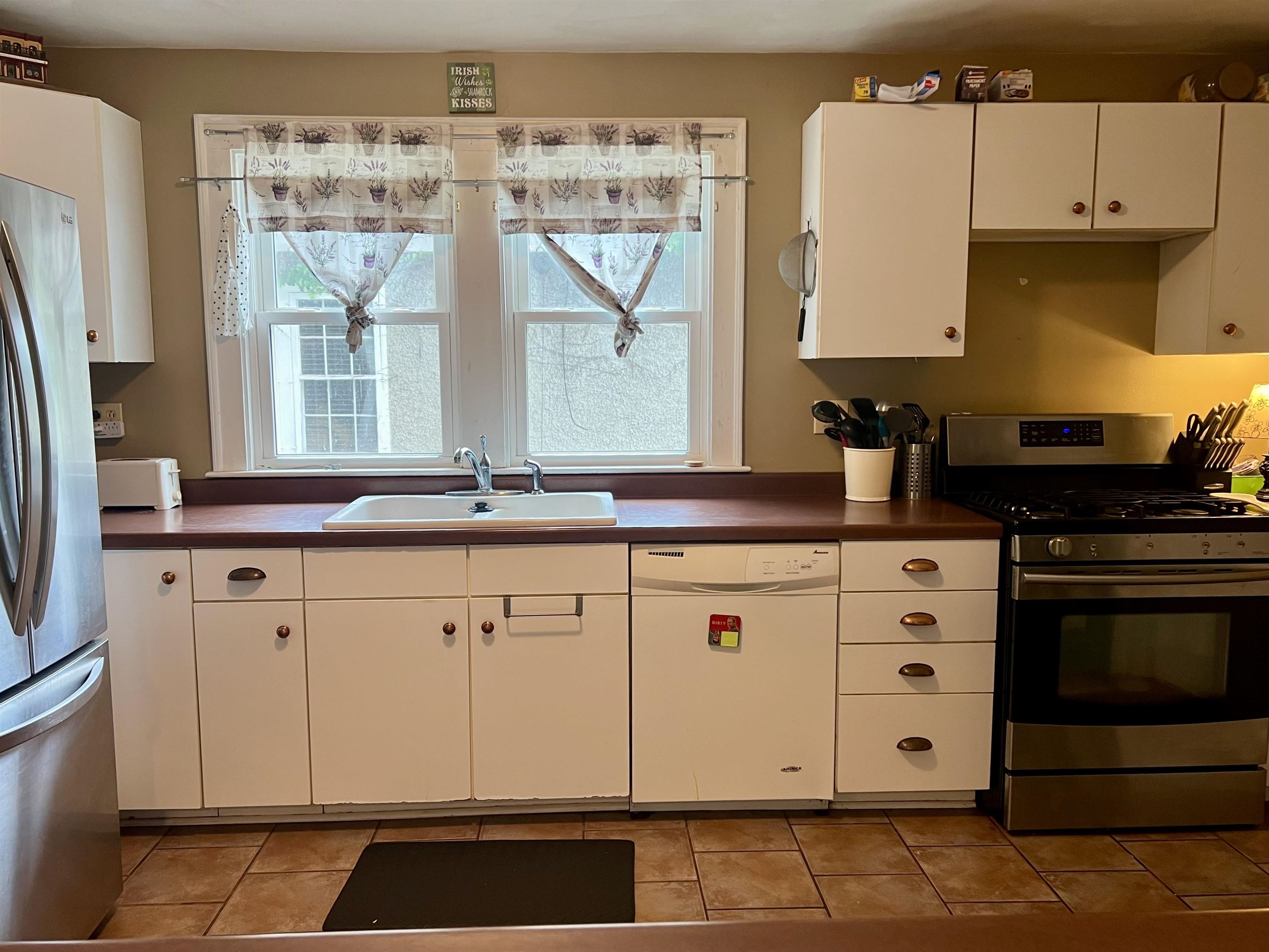 1113 Ruger Avenue Janesville, WI 53545 - Photo 6 of 14