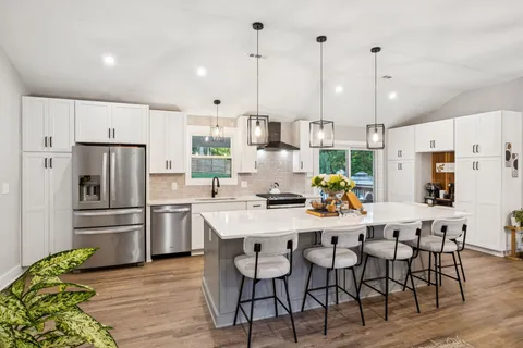 $923,400 | 505 Oakley Drive, Nashville, TN 37220