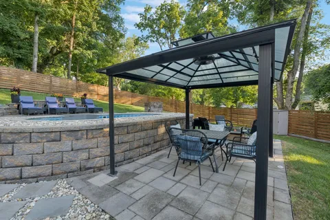 $923,400 | 505 Oakley Drive, Nashville, TN 37220