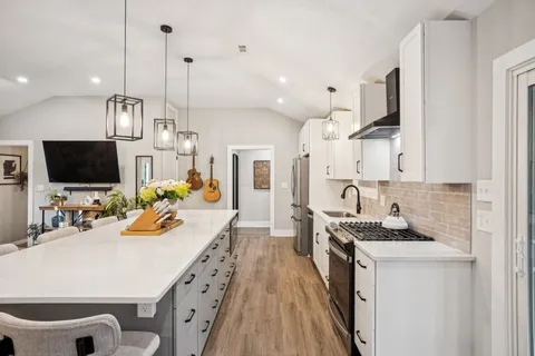 $923,400 | 505 Oakley Drive, Nashville, TN 37220