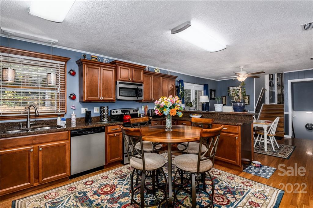 760 Wildlife Access Road Hickory, NC 28601 - Photo 35 of 44 Gallery Image 35
