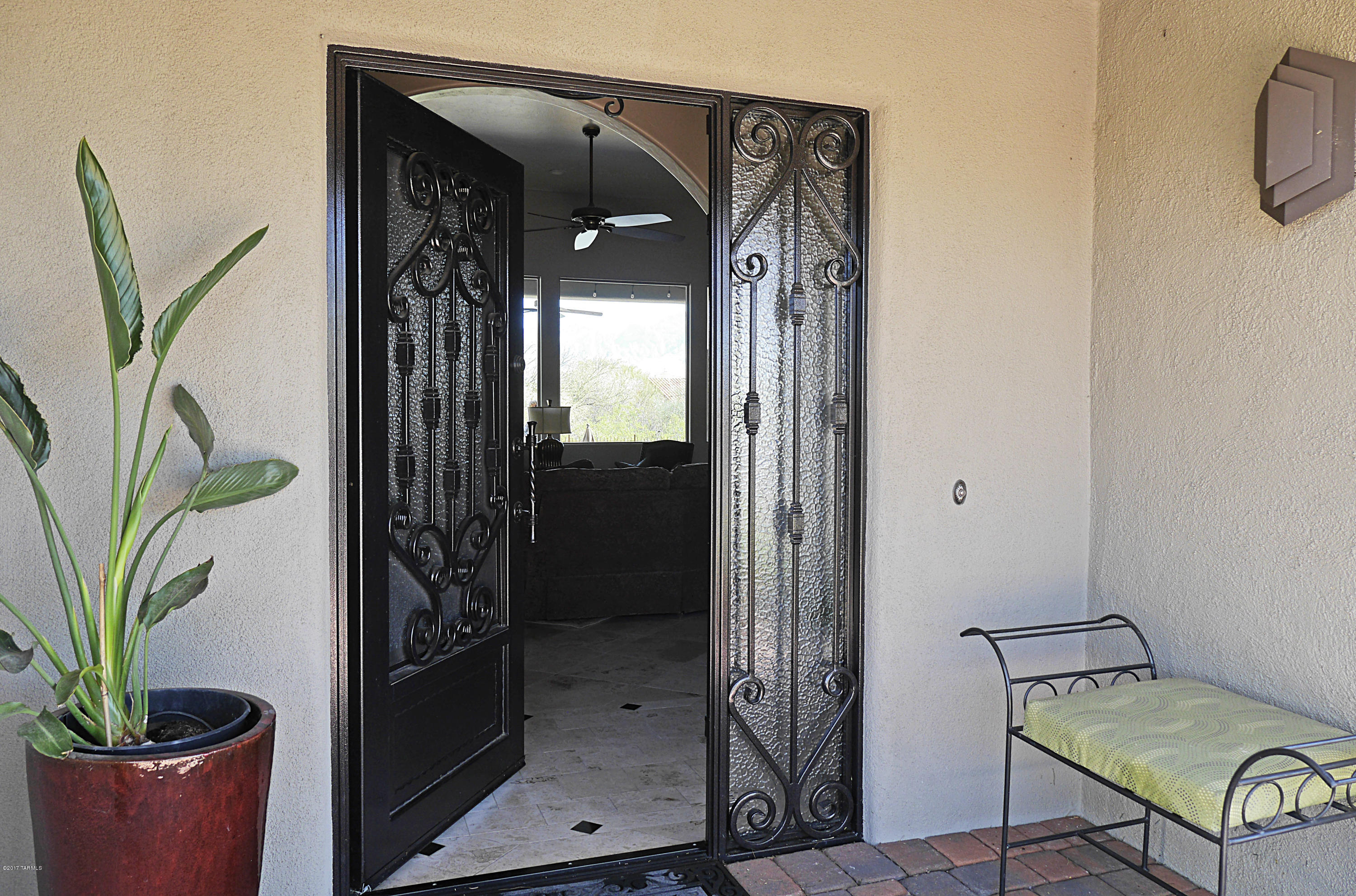 11586 Kelly Rae Place Tucson, AZ 85737 - Photo 3 of 31
