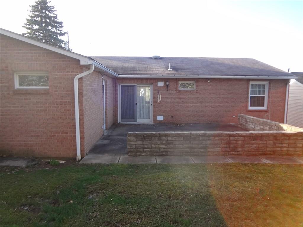 2303 Wigwam Road Aliquippa, PA 15001 - Photo 20 of 21 Patio