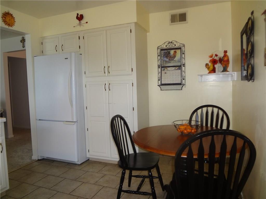 2303 Wigwam Road Aliquippa, PA 15001 - Photo 10 of 21 Kitchen