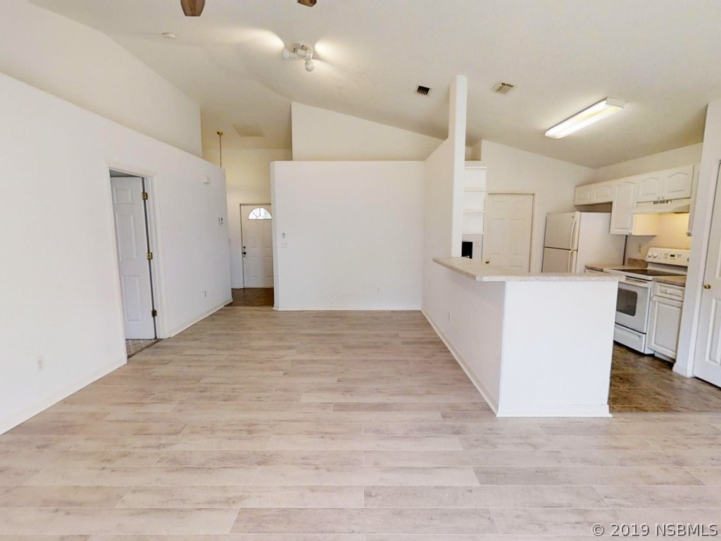 1023 Ruth Drive Edgewater, FL 32132 - Photo 7 of 38 Gallery Image 7