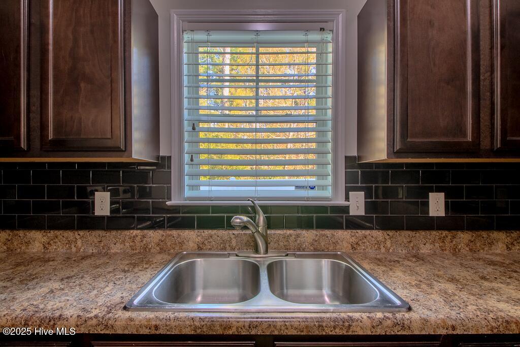 110 Caldwell Loop Jacksonville, NC 28546 - Photo 16 of 41 IMG_7719-HDR