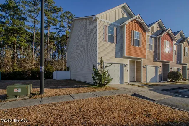 $230,000 | 110 Caldwell Loop, Jacksonville, NC 28546