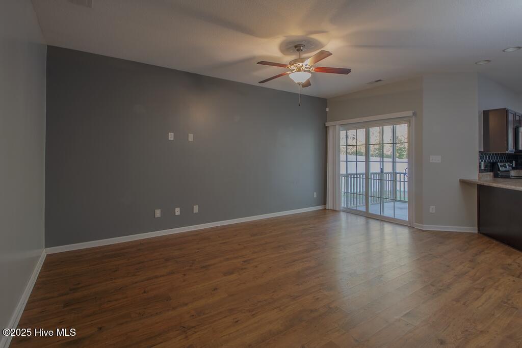 110 Caldwell Loop Jacksonville, NC 28546 - Photo 10 of 41 IMG_7698-HDR