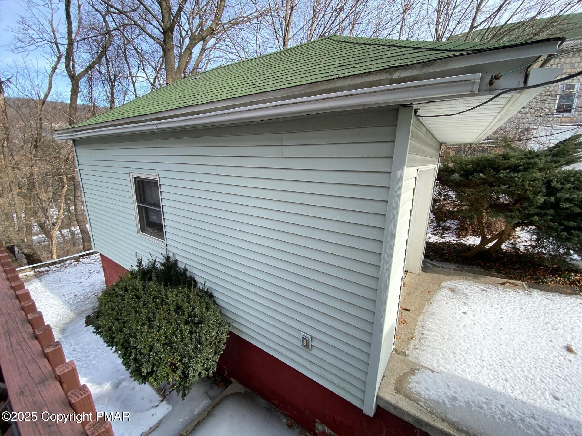 1 West Ridge Street Coaldale, PA 18218 - Photo 8 of 78 a view of a house with a yard