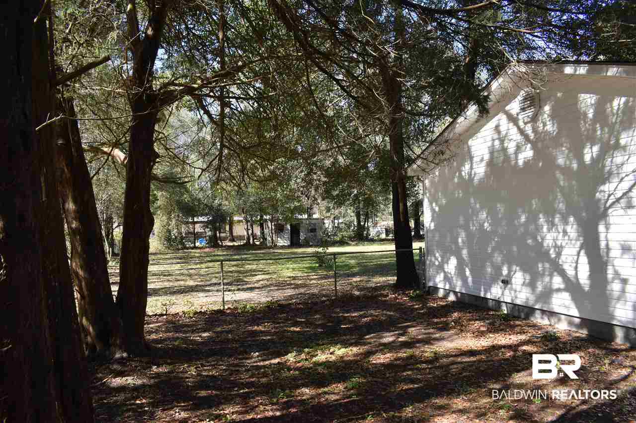 7633 Helton Drive Foley, AL 36535 - Photo 3 of 38
