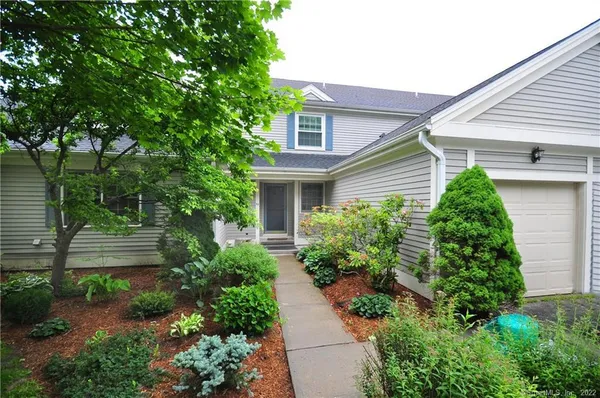$3,200 | 93 Litchfield Ponds Drive, Unit 93, Litchfield, CT 06759