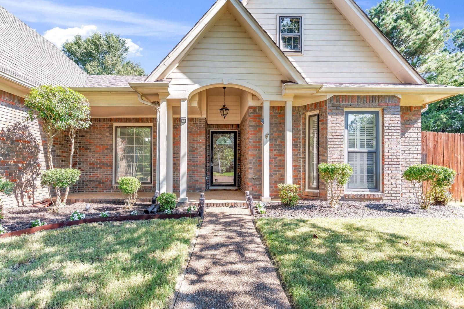 574 Tara Oaks Cove Collierville, TN 38017 - Photo 2 of 25