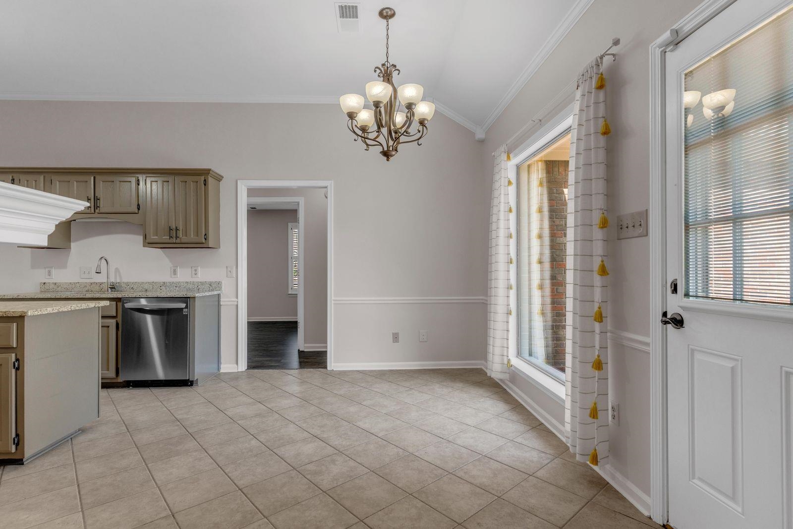 574 Tara Oaks Cove Collierville, TN 38017 - Photo 7 of 25