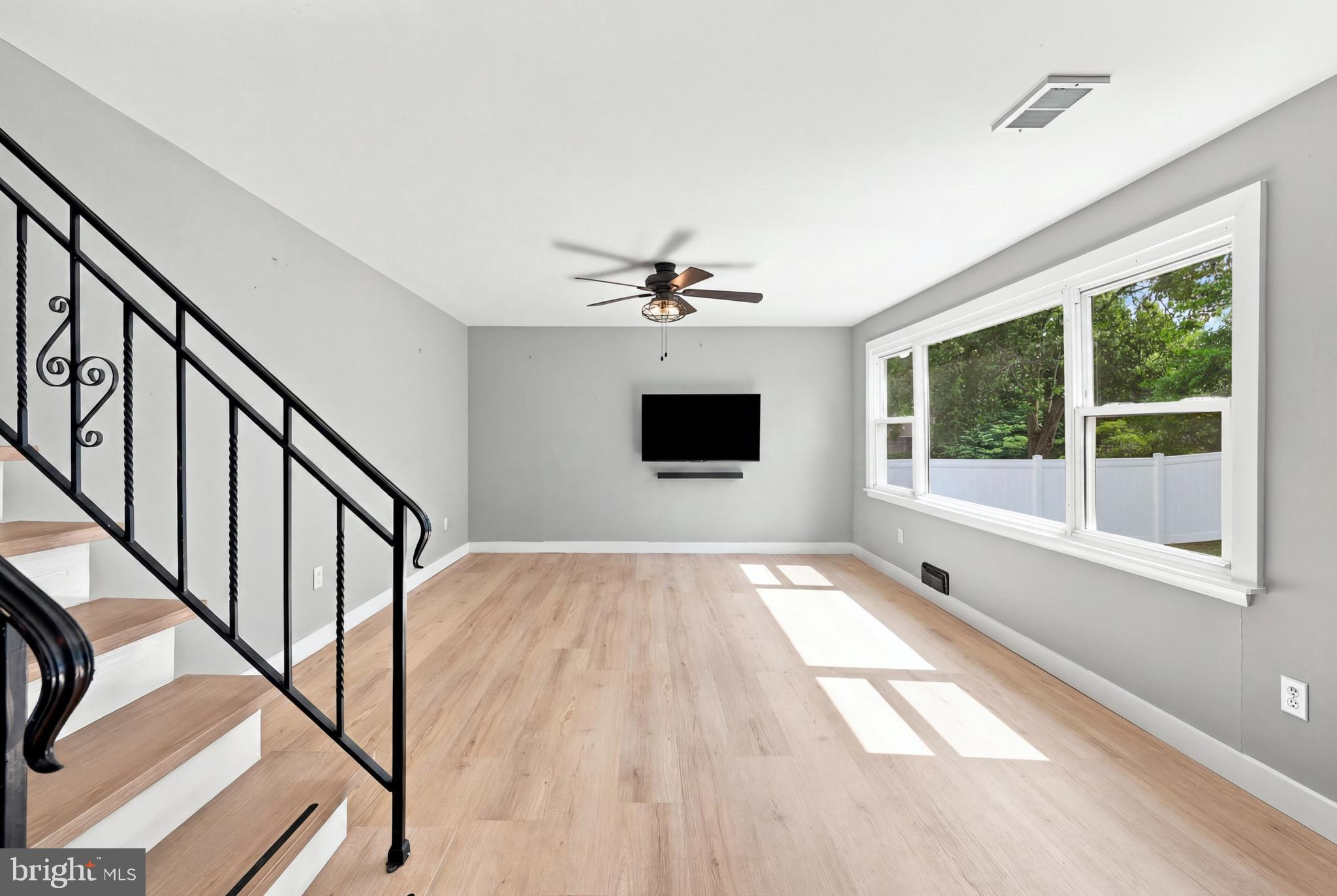 14 Buttonwood Road Stratford, NJ 08084 - Photo 15 of 35