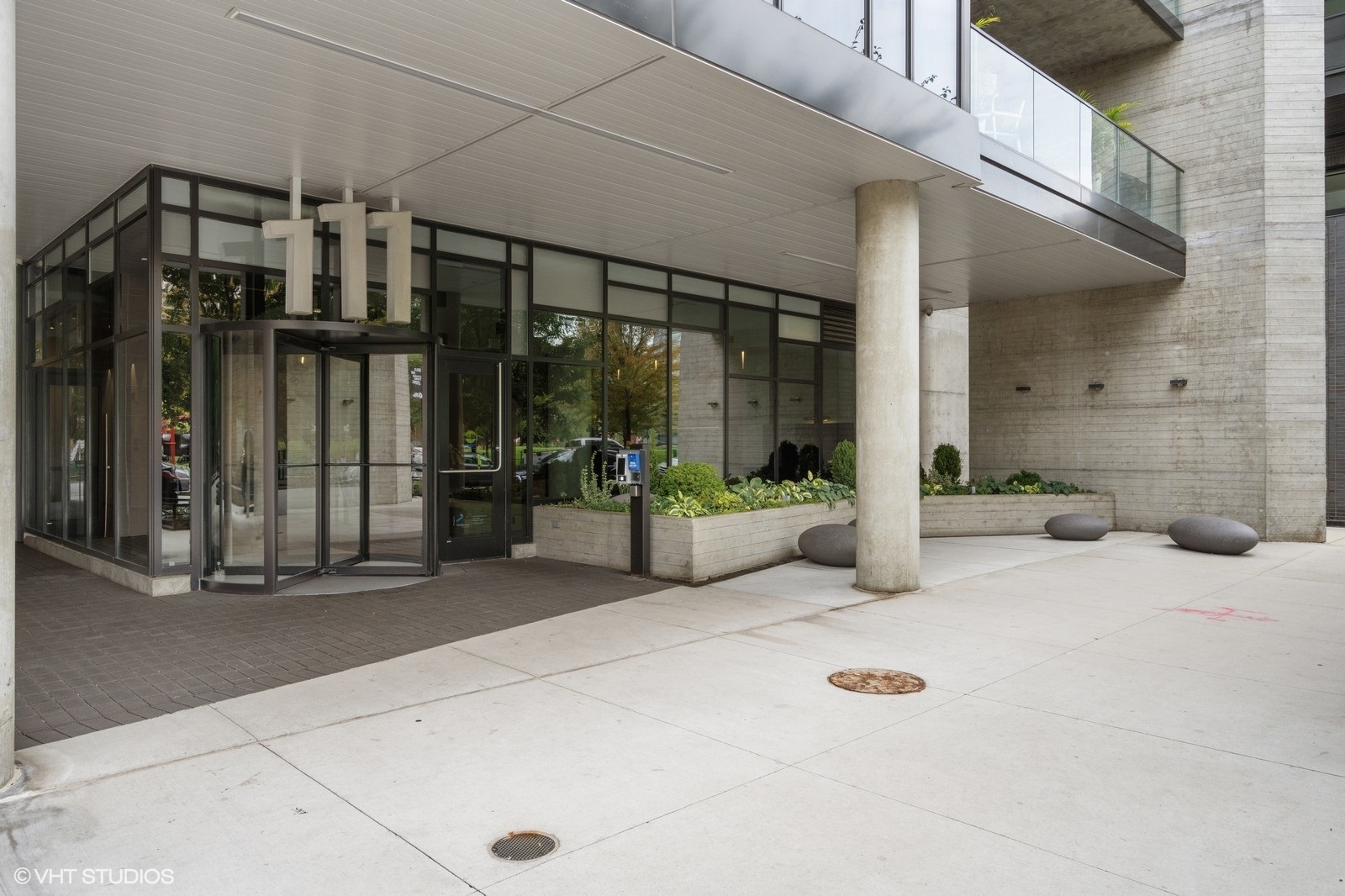 111 South Peoria Street, Unit 404 Chicago, IL 60607 - Photo 2 of 37 a view of a patio with table and chairs