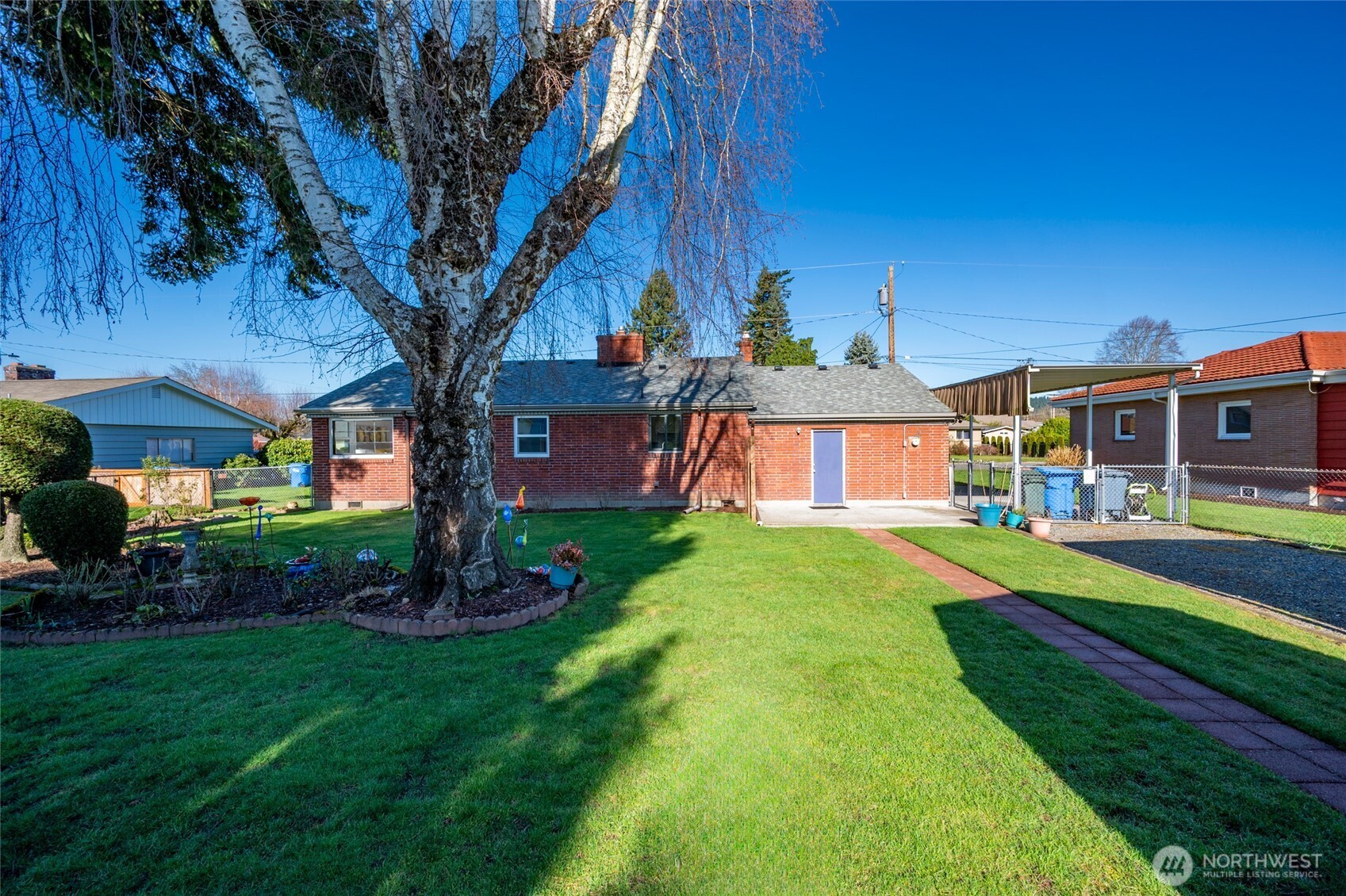 1704 Rainier Street Sumner, WA 98390 - Photo 24 of 40