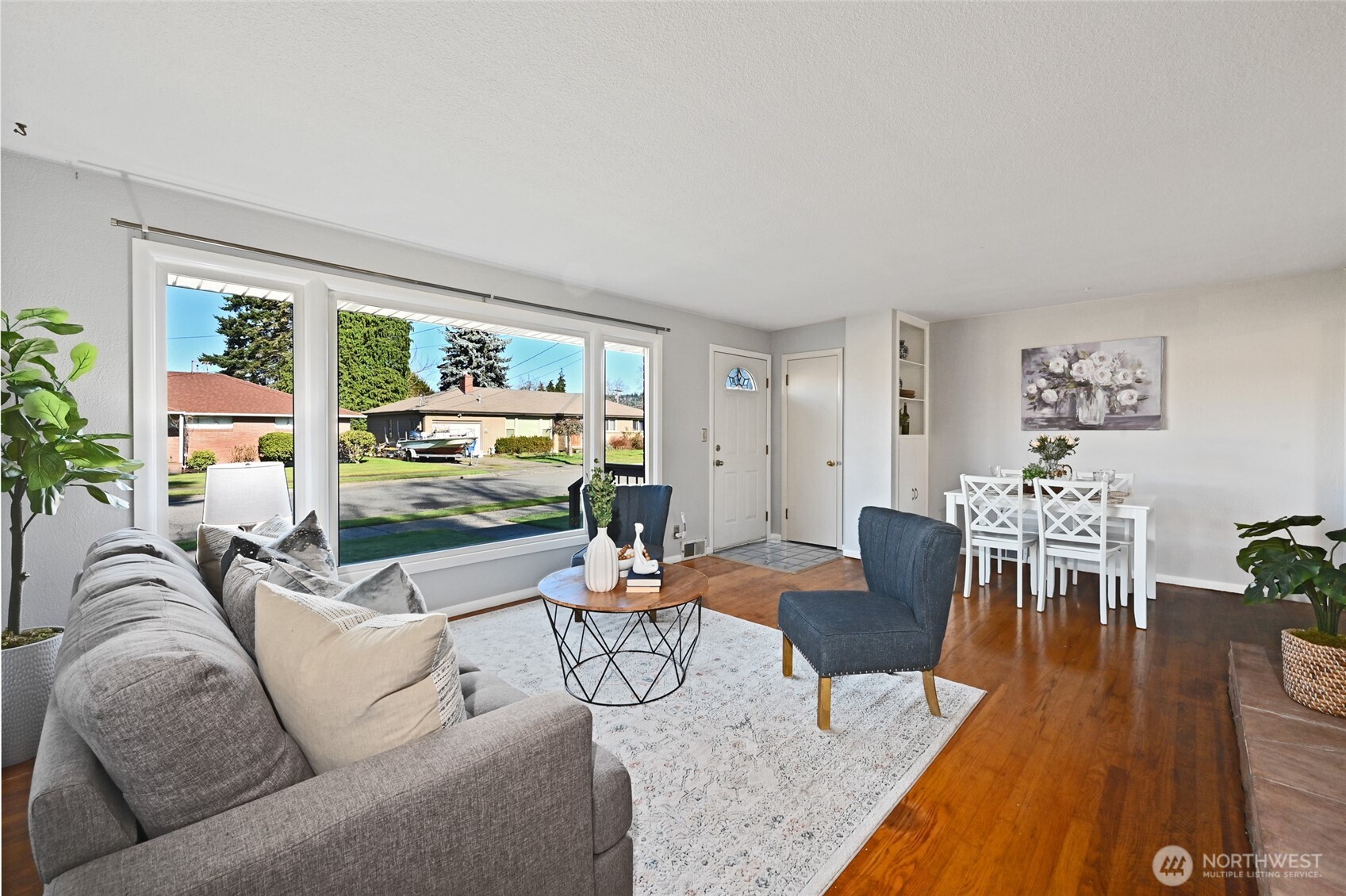 1704 Rainier Street Sumner, WA 98390 - Photo 3 of 40