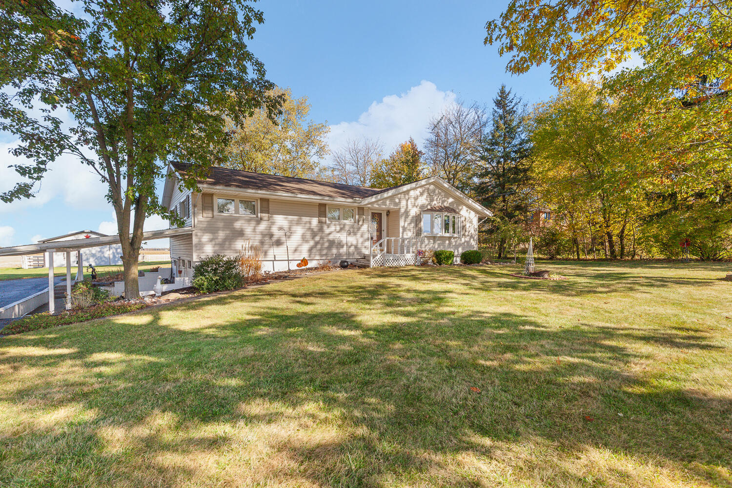 4484 Sharp Road Adrian, MI 49221 - Photo 1 of 42 4484 Sharp Rd - 1035