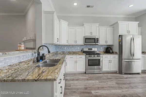 $375,000 | 5175 Watson Vw Drive, Nesbit, MS 38651