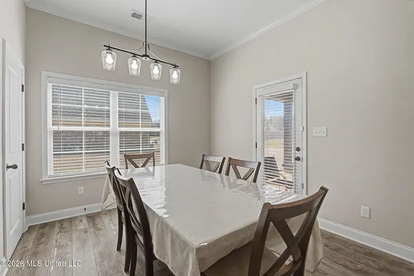 $375,000 | 5175 Watson Vw Drive, Nesbit, MS 38651