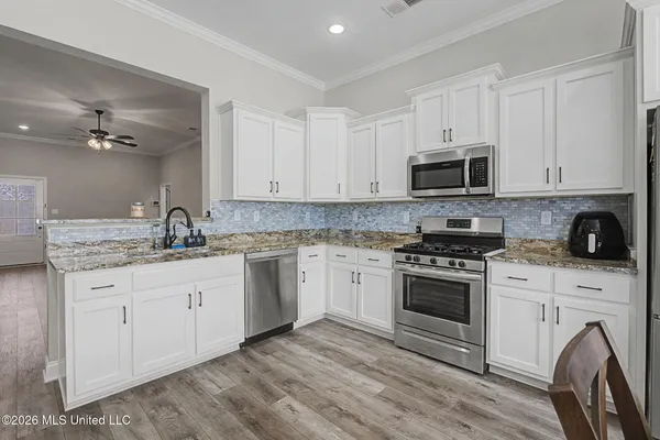 $375,000 | 5175 Watson Vw Drive, Nesbit, MS 38651