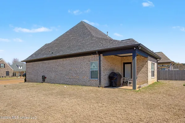 $375,000 | 5175 Watson Vw Drive, Nesbit, MS 38651