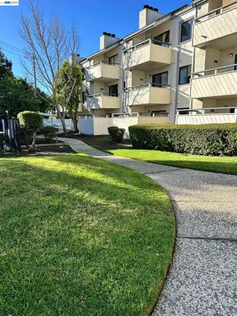 $339,000 | 26088 Kay Avenue, Unit 318, Hayward, CA 94545